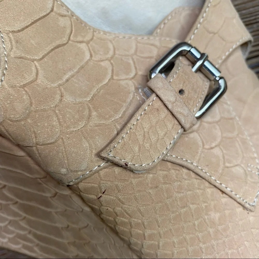 Messeca New York Platform Almond Toe Slingback Cream Light Tan Size 9